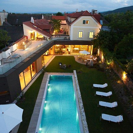 Hotel Landhaus Moserhof Gumpoldskirchen Bagian luar foto