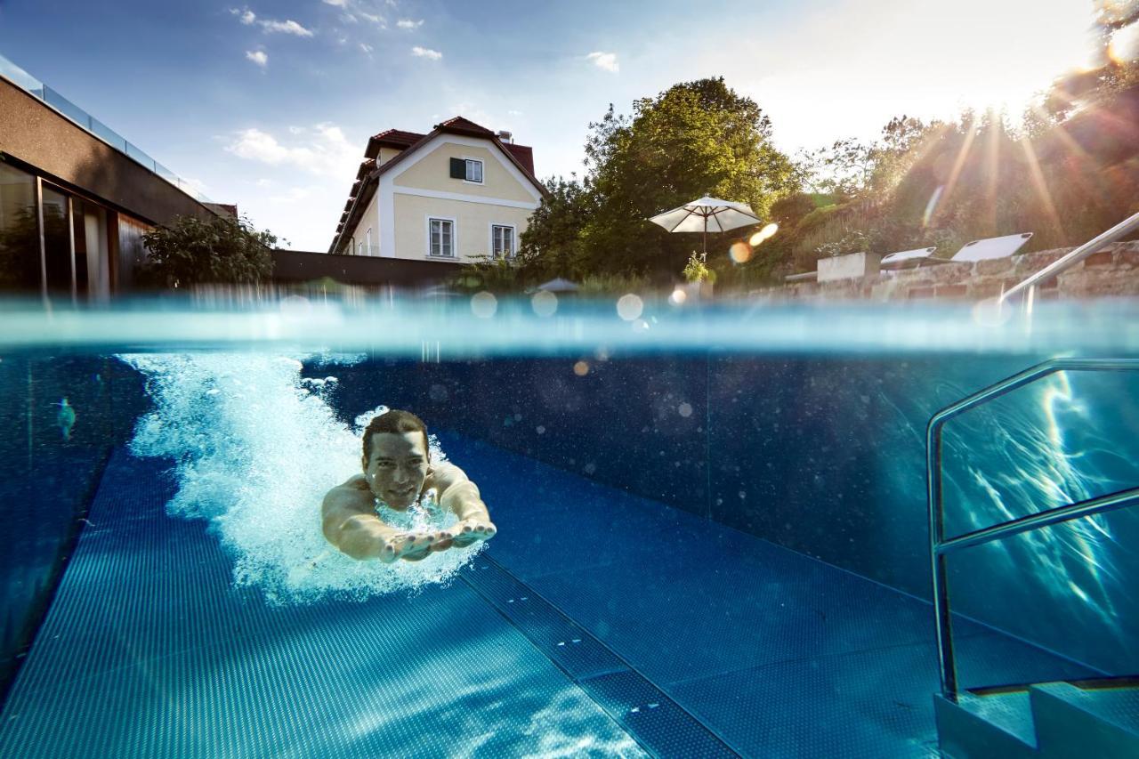 Hotel Landhaus Moserhof Gumpoldskirchen Bagian luar foto