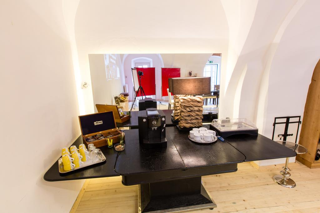 Hotel Landhaus Moserhof Gumpoldskirchen Bagian luar foto