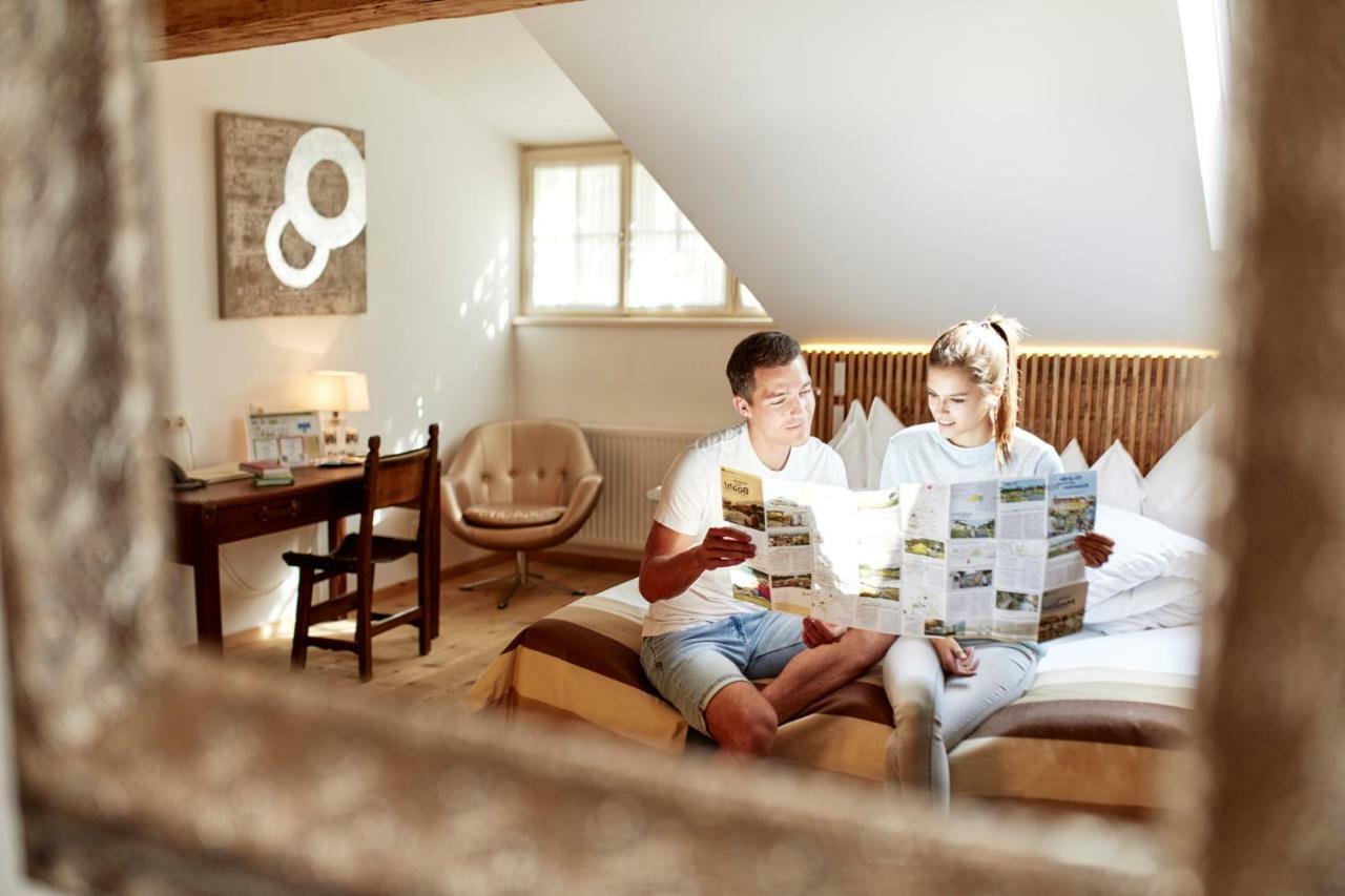 Hotel Landhaus Moserhof Gumpoldskirchen Bagian luar foto