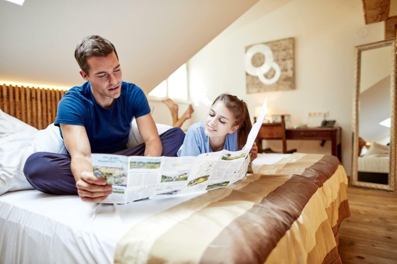 Hotel Landhaus Moserhof Gumpoldskirchen Bagian luar foto