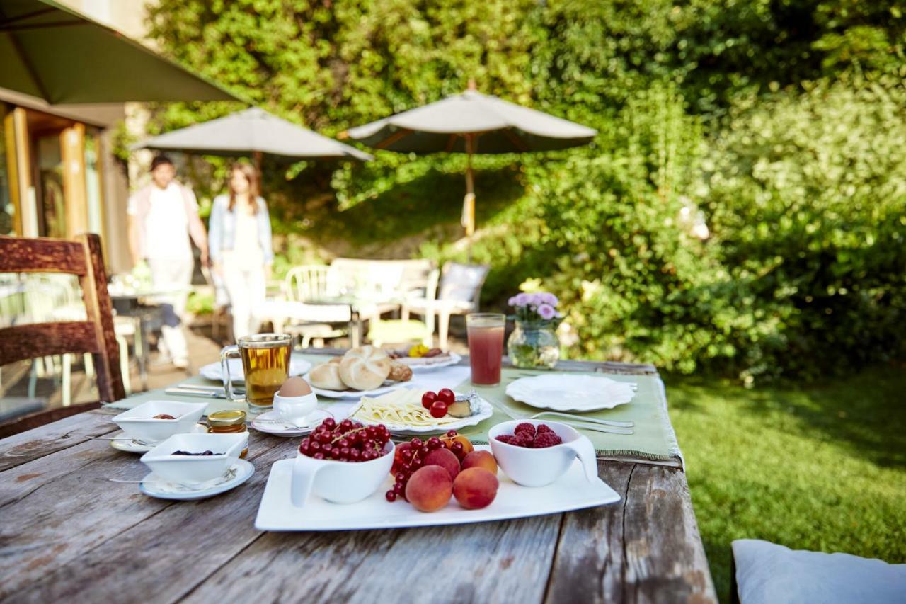 Hotel Landhaus Moserhof Gumpoldskirchen Bagian luar foto