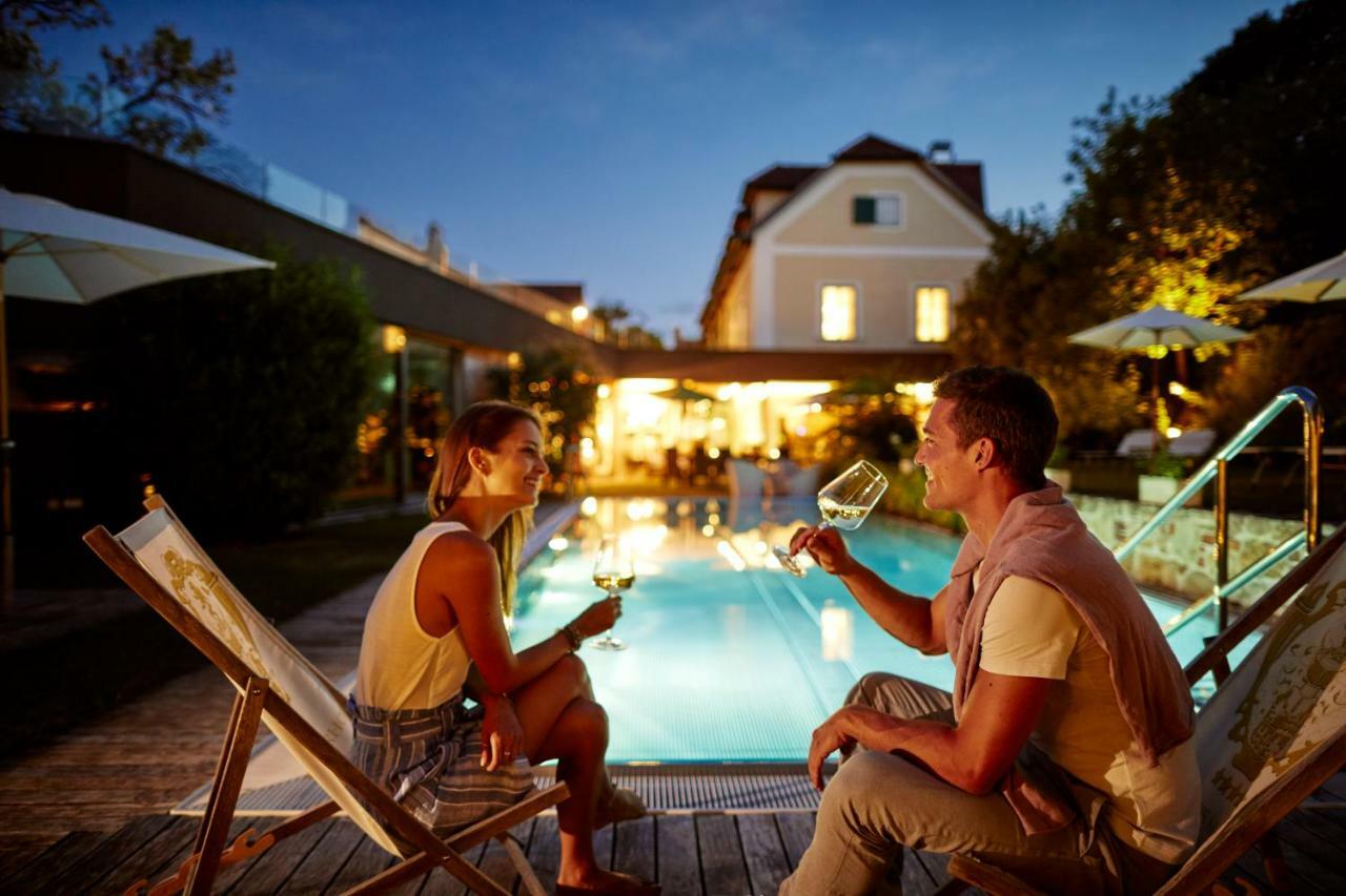 Hotel Landhaus Moserhof Gumpoldskirchen Bagian luar foto
